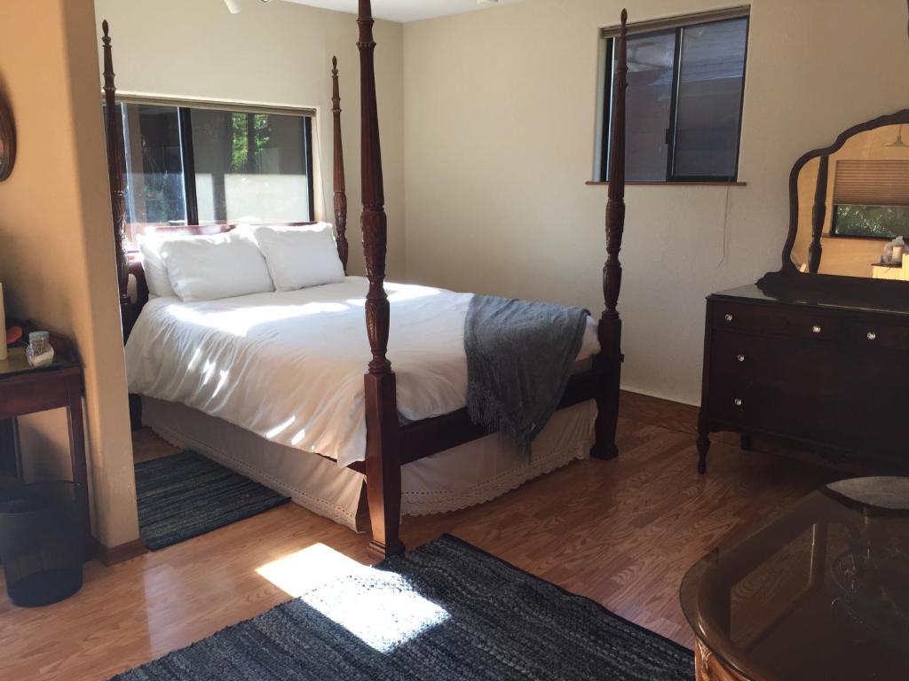 DunMovin’ Oregon - One-Bedroom Apartment