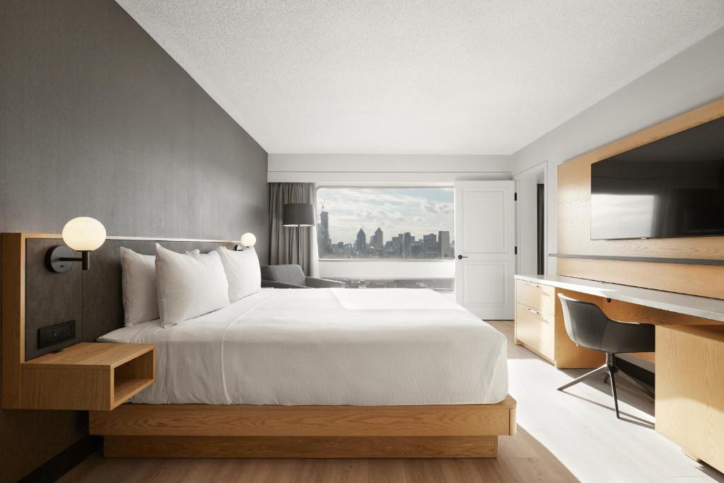 Postel nebo postele na pokoji v ubytování Hyatt Place Montreal - Downtown