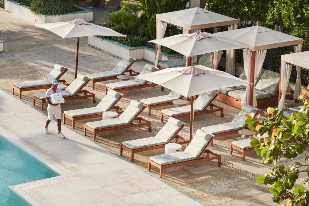 Four Seasons Resort Palm Beach - Resort View Room - Letto King