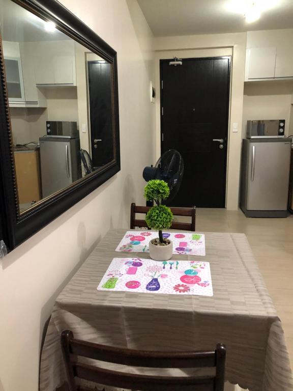 Een keuken of kitchenette bij Robles’ Unit at 81 Newport Boulevard