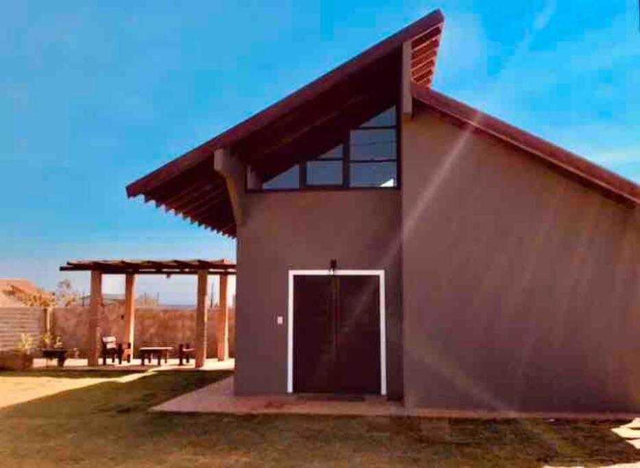 CHALÉ 01 - Boutique Premium - com banheira - Housity