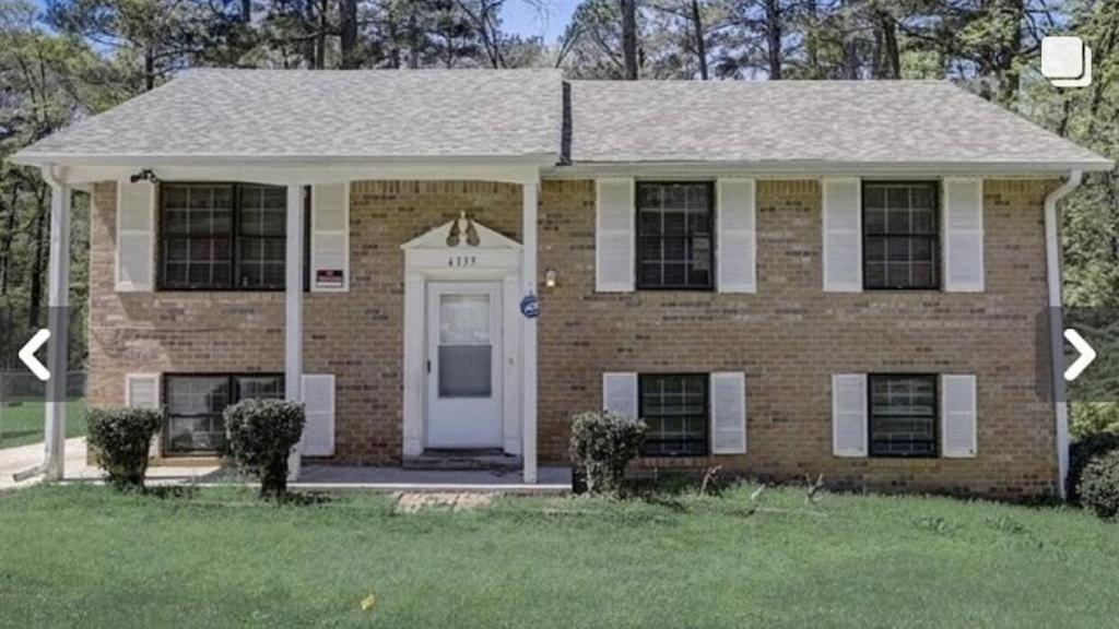 Cozy Large home, 19 Min from Hartsfield-Jackson international- Domestic Airport! - Housity