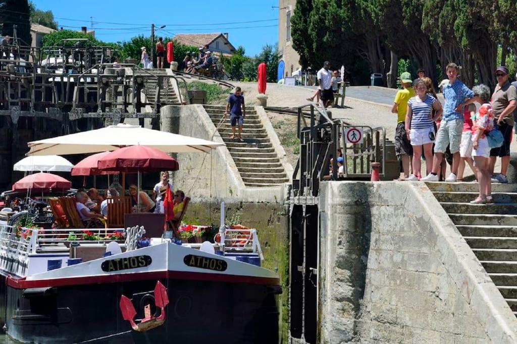 Hostia v ubytovaní "Côté Cour"-Meublé de Tourisme 3 étoiles -Résidence "Les Logis de Béziers"-Garage optionnel-Cœur de ville-Plages à 16km !