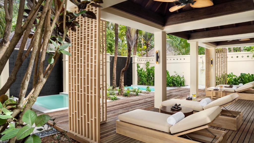 Bazén v ubytování Anantara Veli Maldives Resort nebo v jeho okolí