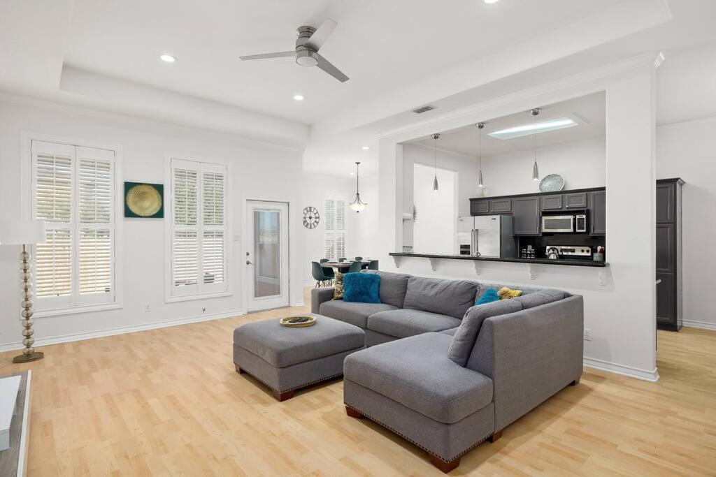 Quiet Valley Home - Housity