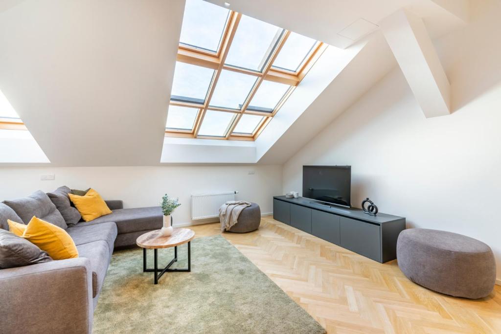 Petrin Tower Residence - Resim 37