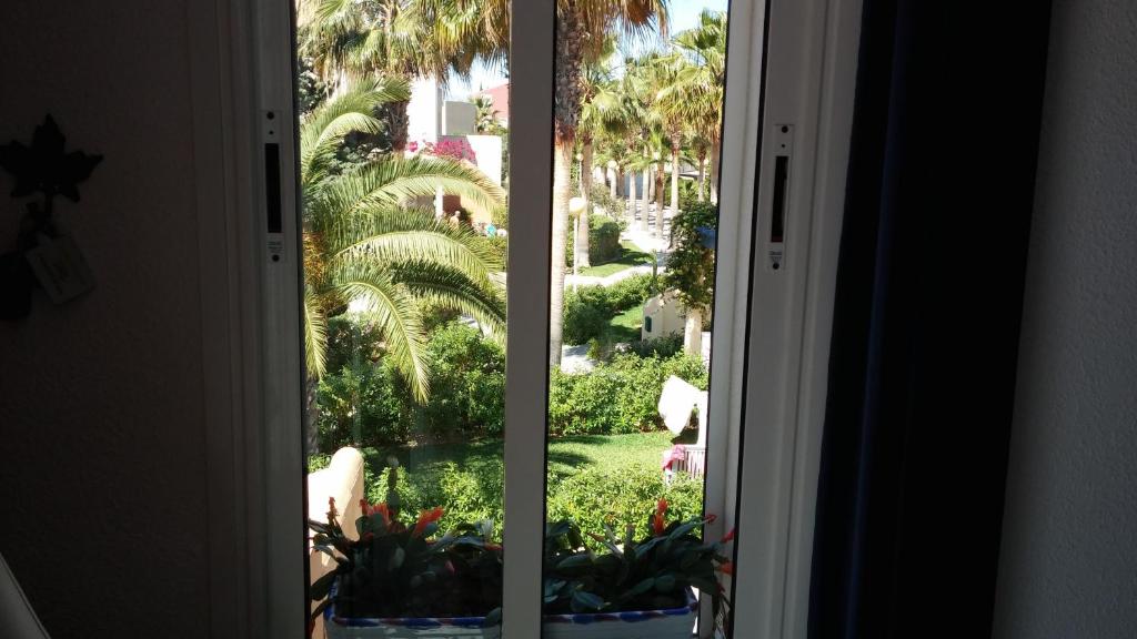 Vonkajšia záhrada v ubytovaní Casa Cielo Azul : the best location in the naturist zone of Vera Playa!