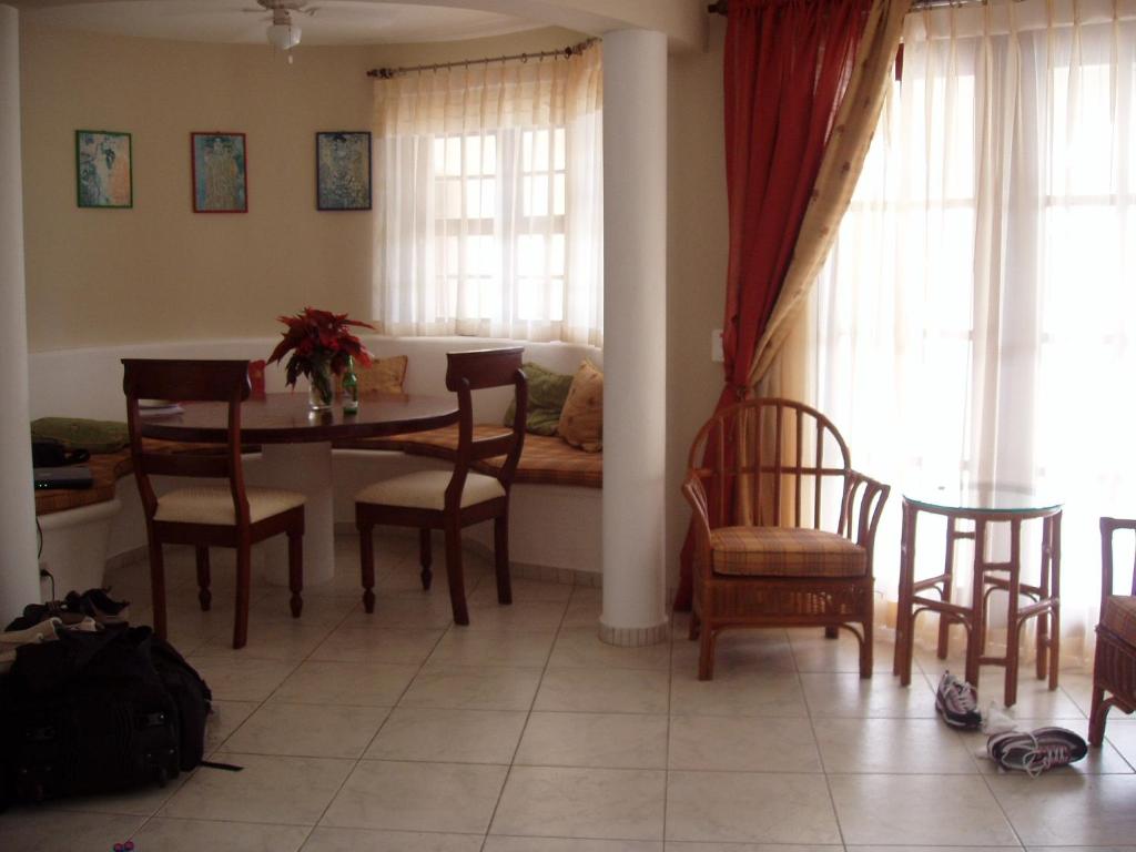 Zona de estar de 3BR Villa with VIP Access - All Inclusive Program with Alcohol Included.