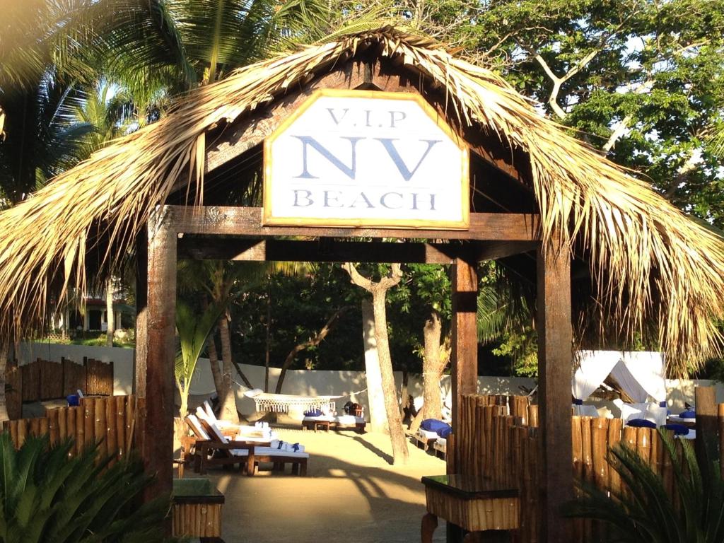 Jardín al aire libre en 3BR Villa with VIP Access - All Inclusive Program with Alcohol Included.