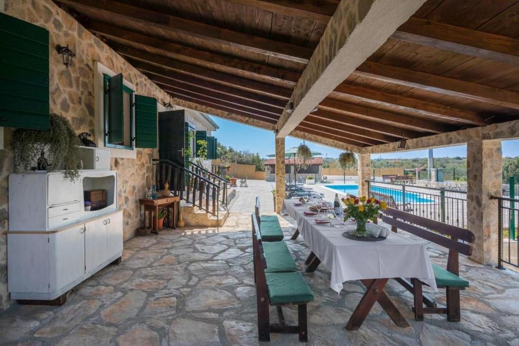 Balkón alebo terasa v ubytovaní Villa Adamaris