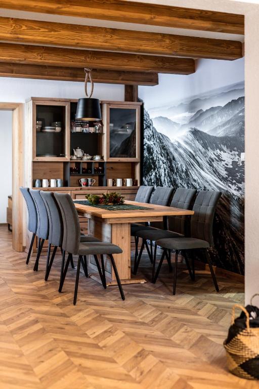 Fotografie z fotogalerie ubytování Chata Vlčia Skala v destinaci Heľpa