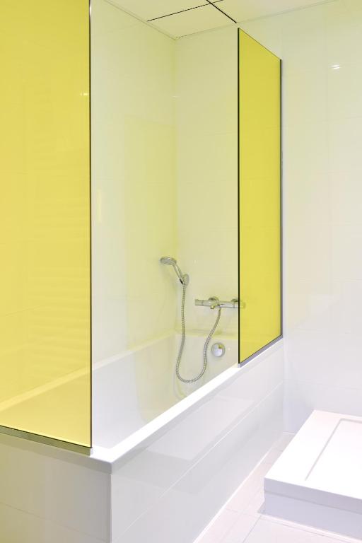 Koupelna v ubytování ibis Styles Montelimar Centre