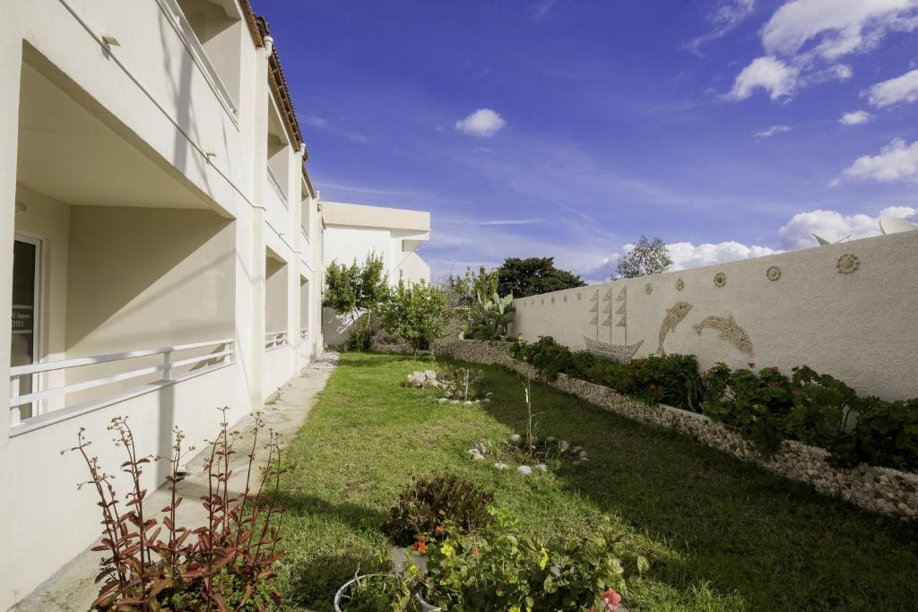 Saint Amon Hotel - 12