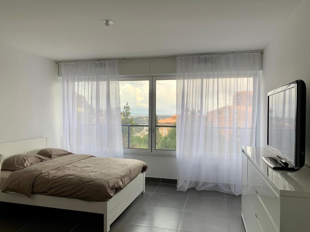 Great studio with a sea view and parking in 400 meters from Monaco - Studio With Sea View