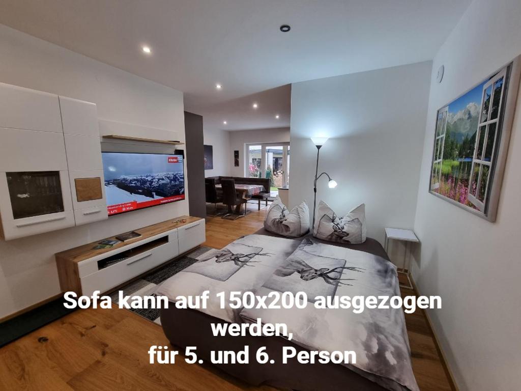 Televízia a/alebo spoločenská miestnosť v ubytovaní Golf & Ski Appartements Mittersill Trausmuth Monika inkl Sommercard - Golfplatz 500 m entfernt, inkl Waschmaschine, Trockner