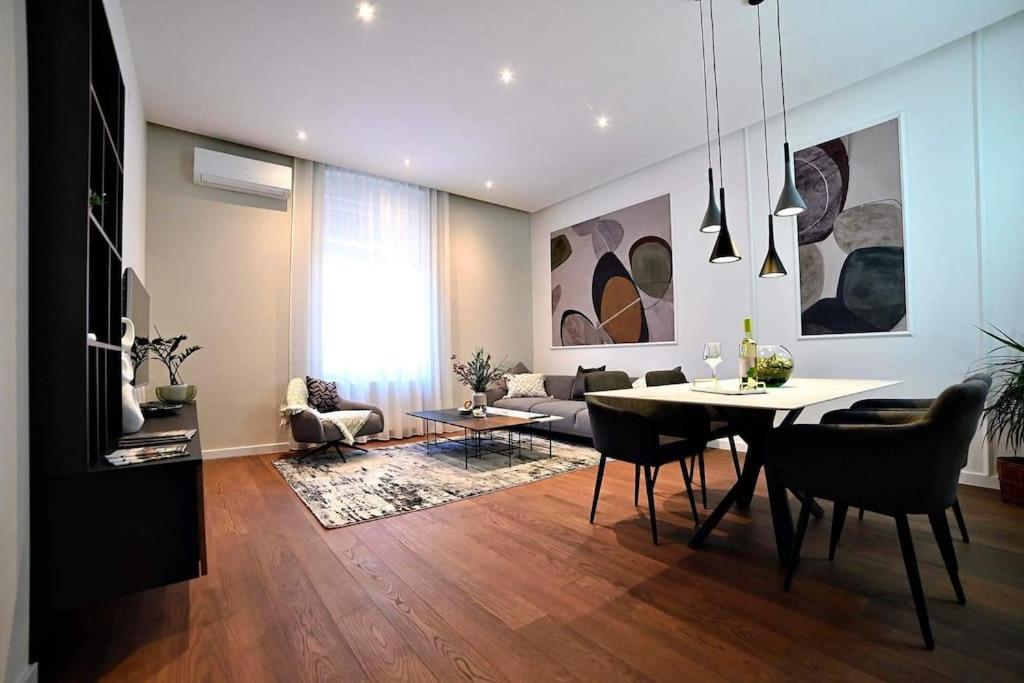 Nino Luxury Apartment - 1