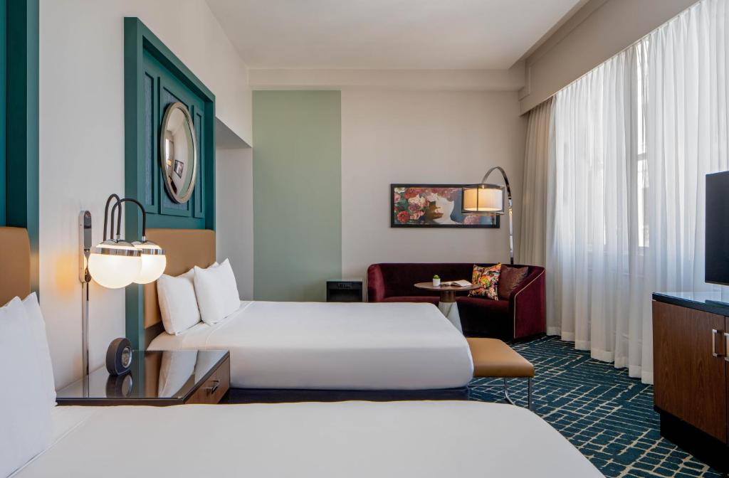 Hyatt Centric French Quarter - Queen Room With Two Queen Beds With Accessible Tub - Disability Access