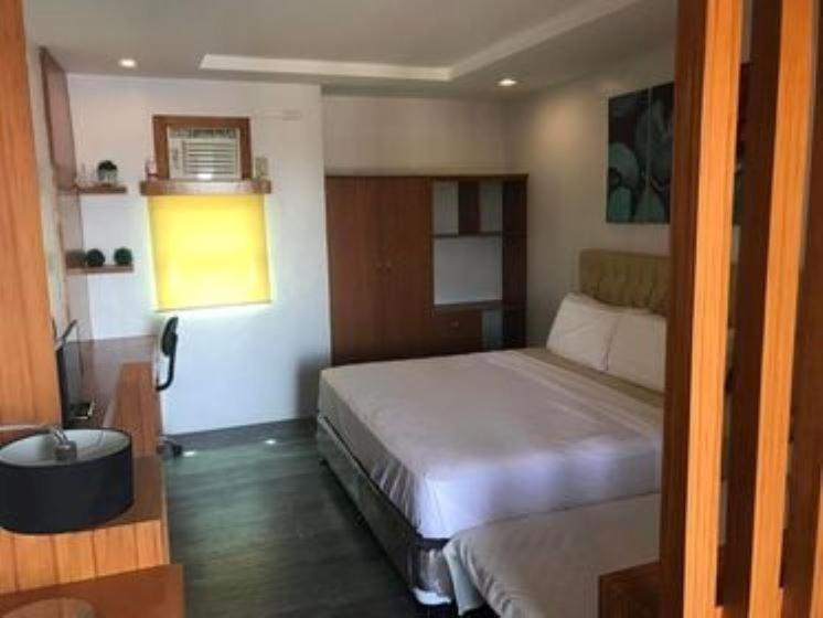 Julia Hannah's Suites - Housity
