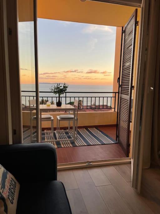 Fotografia z galérie ubytovania A Piaghja, adorable studio avec vue imprenable sur la mer v destinácii Ajaccio