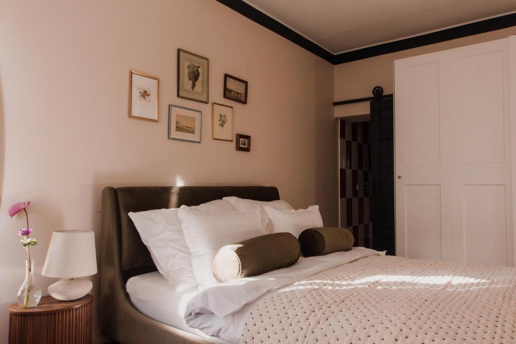 Postel nebo postele na pokoji v ubytování Oak House Vienna