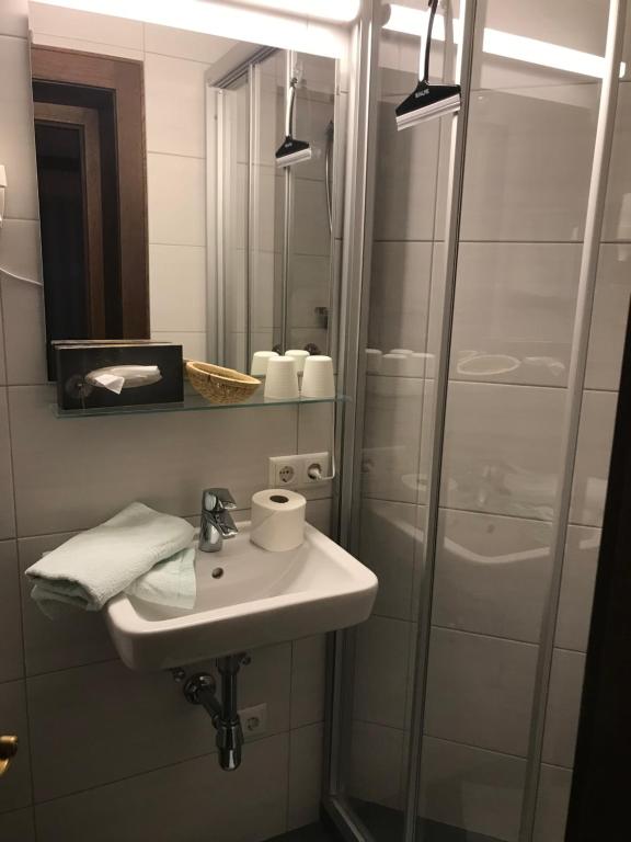 Kúpeľňa v ubytovaní Pension Pichler