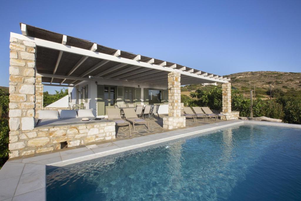 Bazén v ubytovaní Villa Erato · Ideal family Villa for 8 - Pool, Sea Views alebo v jeho blízkosti