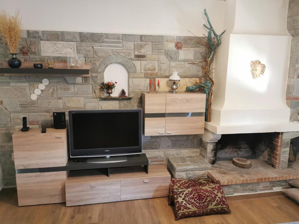 Telewizja i/lub zestaw kina domowego w obiekcie 160 s.m unique luxury house