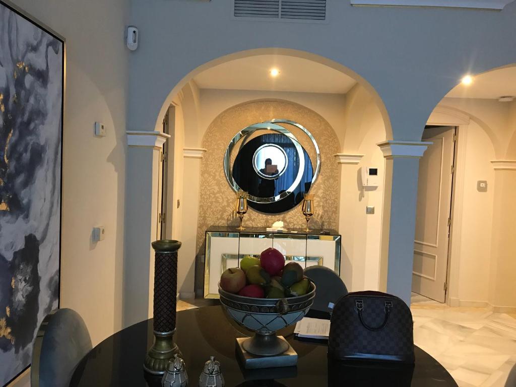 Fotografie z fotogalerie ubytování Magna Marbella - Luxurious flat close to Puerto Banús by easyBNB v destinaci Marbella