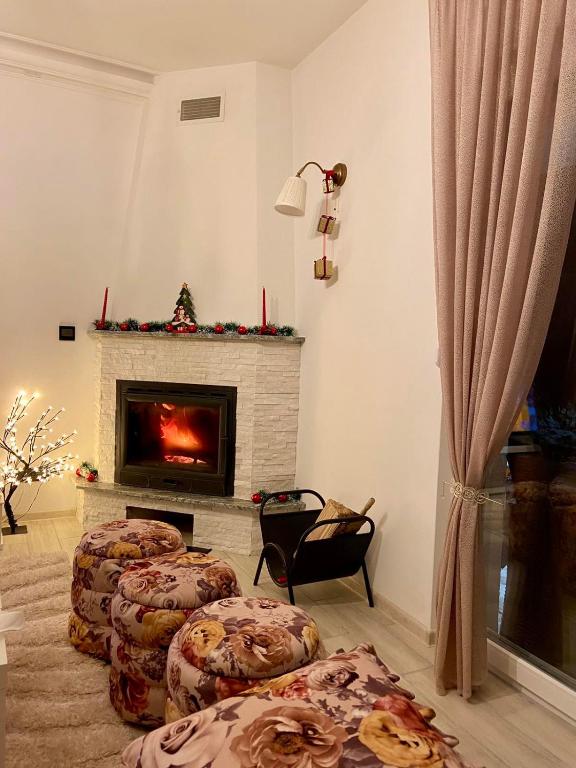 Farmhouse Dzeni - Chalet Met Twee Slaapkamers