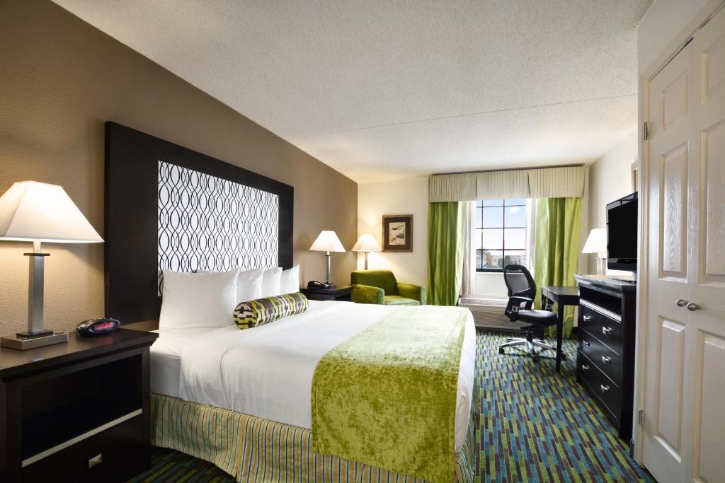 Wyndham Garden Wichita Downtown - Chambre à Coucher King Suite - Non-fumeurs