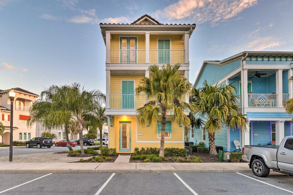 Margaritaville Home and Hot Tub, 3 Mi to Disney, Orlando (updated