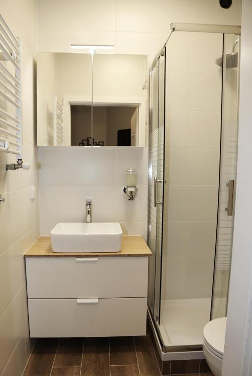 Fotografia z galérie ubytovania Very Berry Długa 18-5A-2 City Center Apartments, AC, self check in 24h! v Poznani
