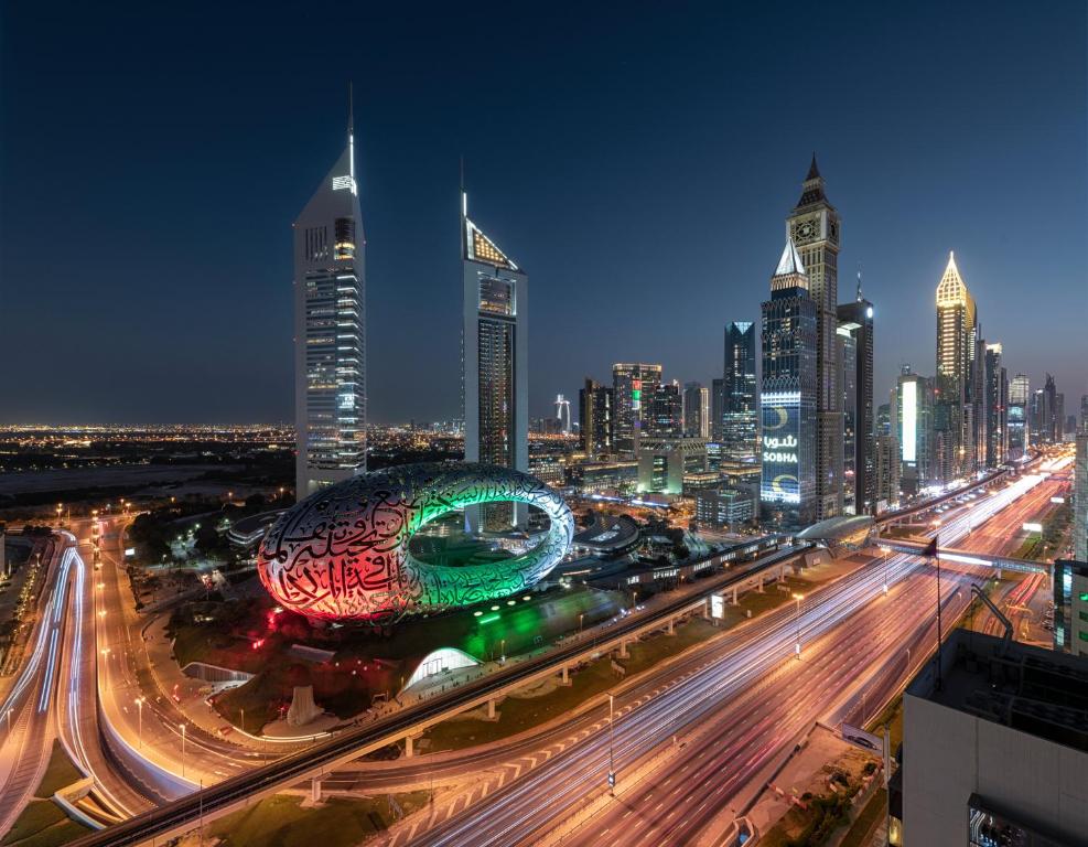 Nespecifikovaný výhled na destinaci Dubaj nebo výhled na město při pohledu z hotelu
