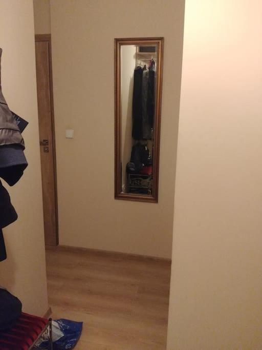 Fotografia z galérie ubytovania Przytulne mieszkanie z miejscem parkingowym vo Varšave