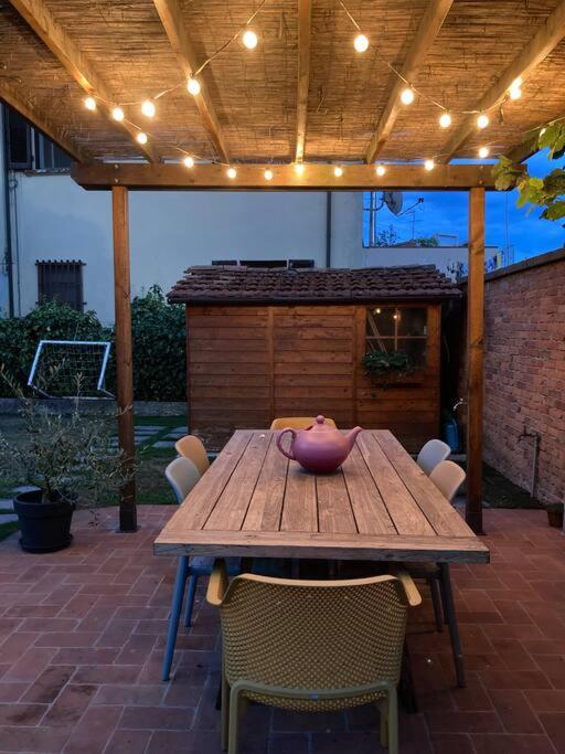 A patio or other outdoor area at Casa Nina, intero appartamento