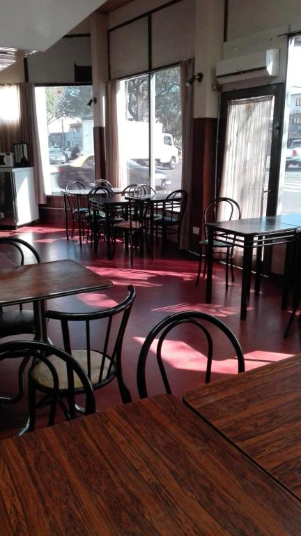 Restaurace v ubytování Alojamiento Avellaneda