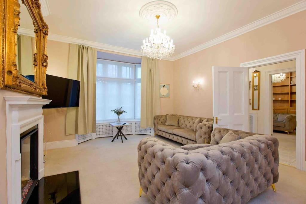 Beautiful Iconic 4 Bedroom House by Regents Park - Maison De Quatre Chambres