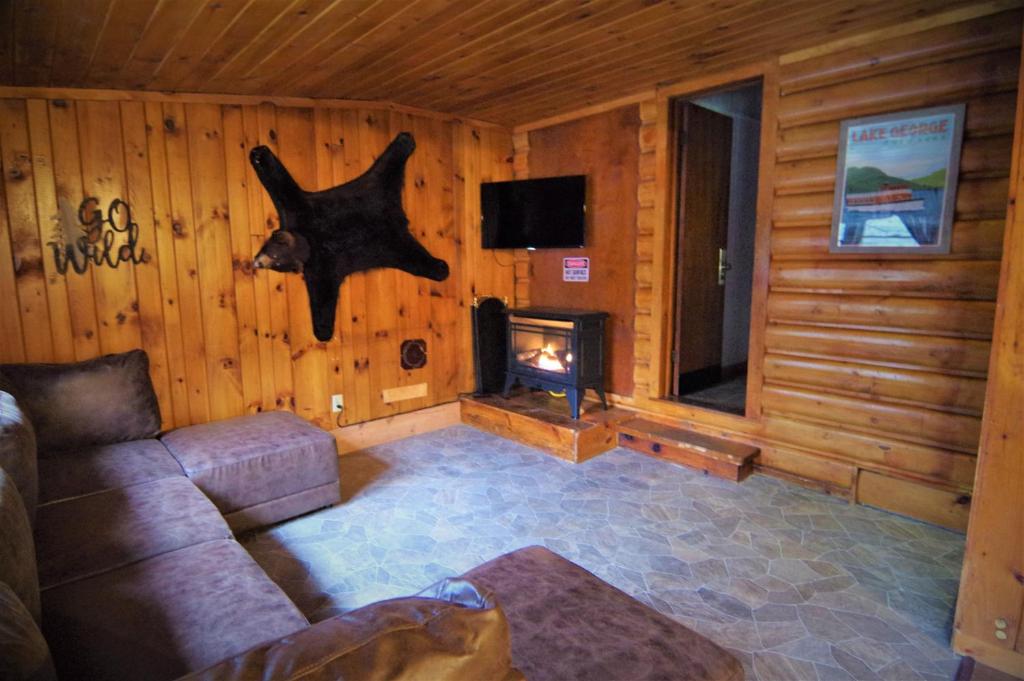 Fotografie z fotogalerie ubytování Adirondack Diamond Point Lodge v destinaci Lake George