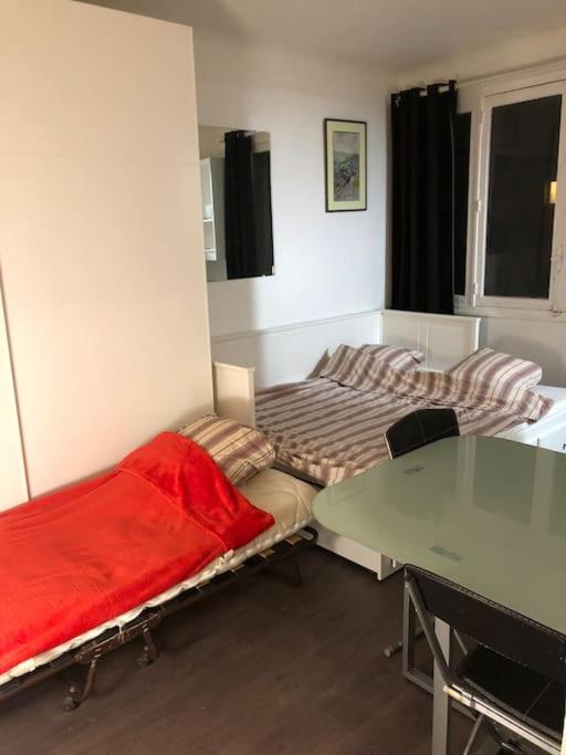 Fotografia z galérie ubytovania Beau appartement,proche de métro v Paríži
