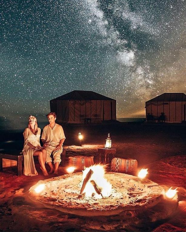 Hosté ubytování Authentic Desert Luxury Camp