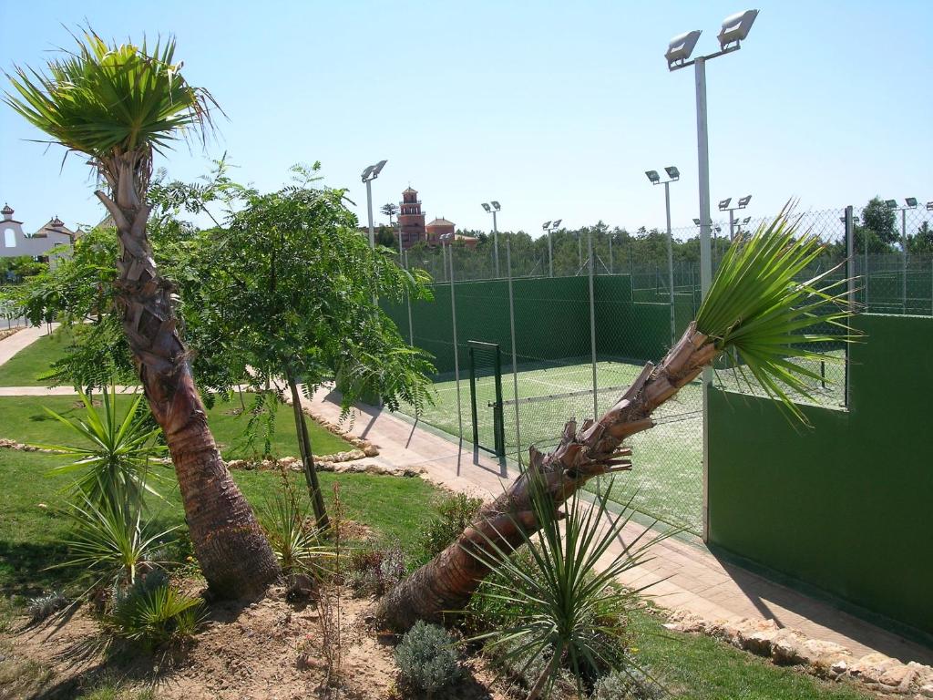 Tenis a/nebo squash v ubytování Relax, playa, golf...!! Ático de lujo, 130 m2, WIFI, urbanización privada... nebo okolí
