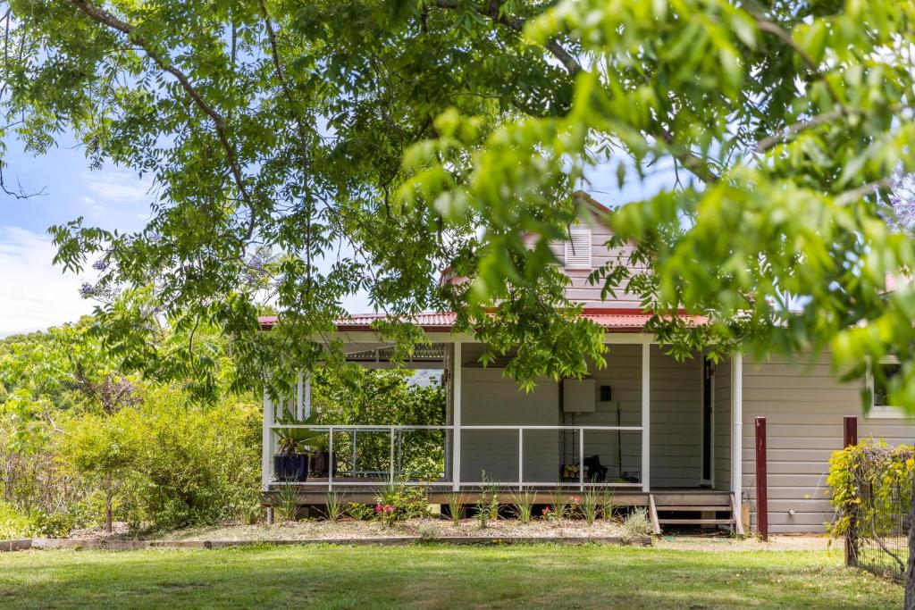 4 Bedroom Farm Cottage on the Bellinger River - Casa Con Quattro Camere Da Letto