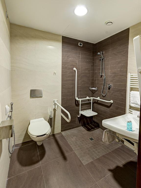 Koupelna v ubytování Hotel Capital