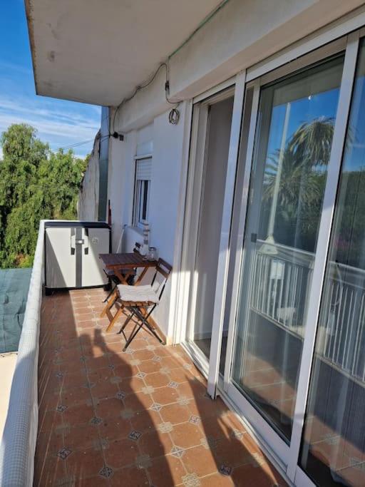 Balkón nebo terasa v ubytování Luxury Beach House with Terrace San Juan Alicante