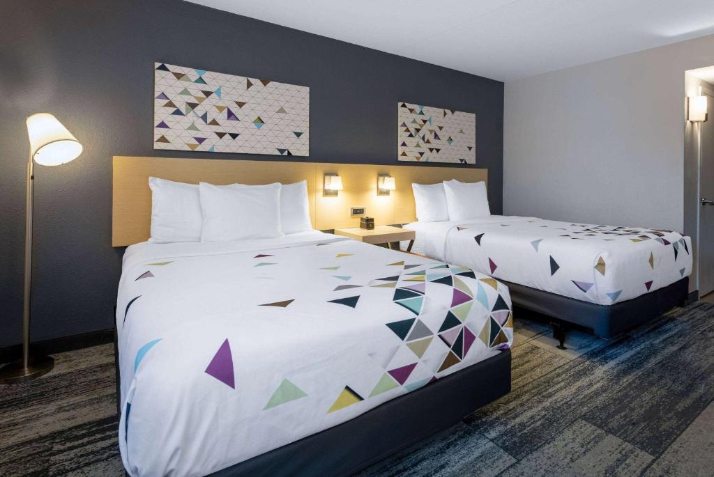 Baymont by Wyndham White Plains - Elmsford - Habitación Queen Con Dos Camas Queen - Acceso A La Movilidad