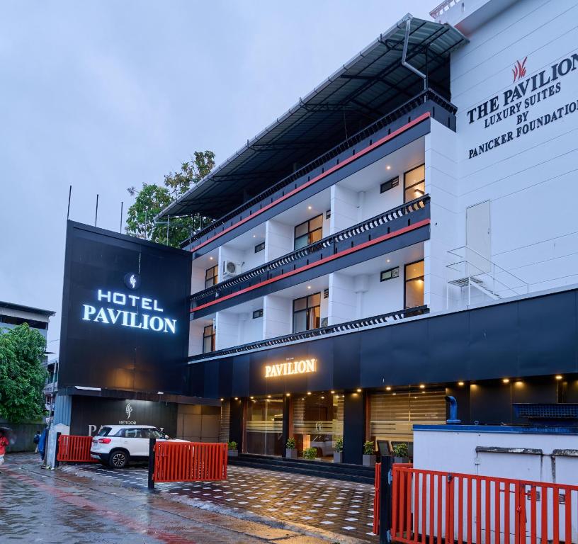 Una revisión del hotel pakillon en Nettoor Pavilion, en kumbalam