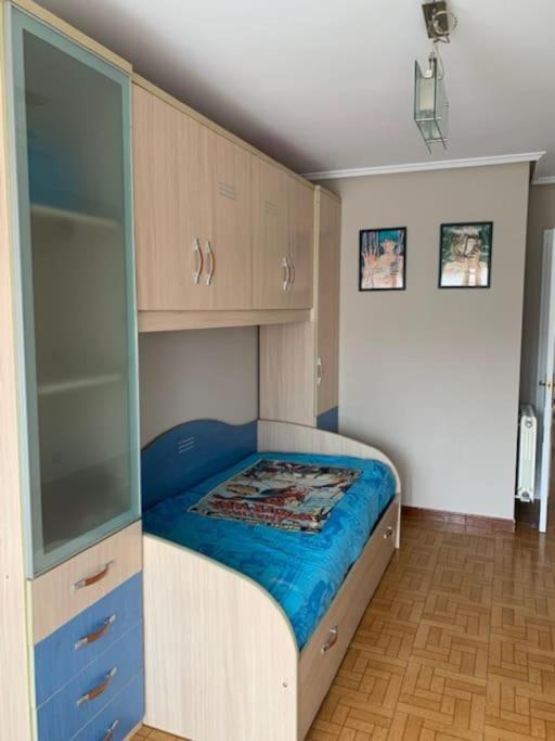 Fotografia z galérie ubytovania Coqueto piso junto a la playa de Ris v destinácii Noja
