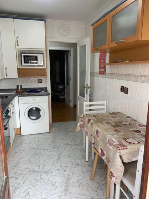 Fotografia z galérie ubytovania Coqueto piso junto a la playa de Ris v destinácii Noja