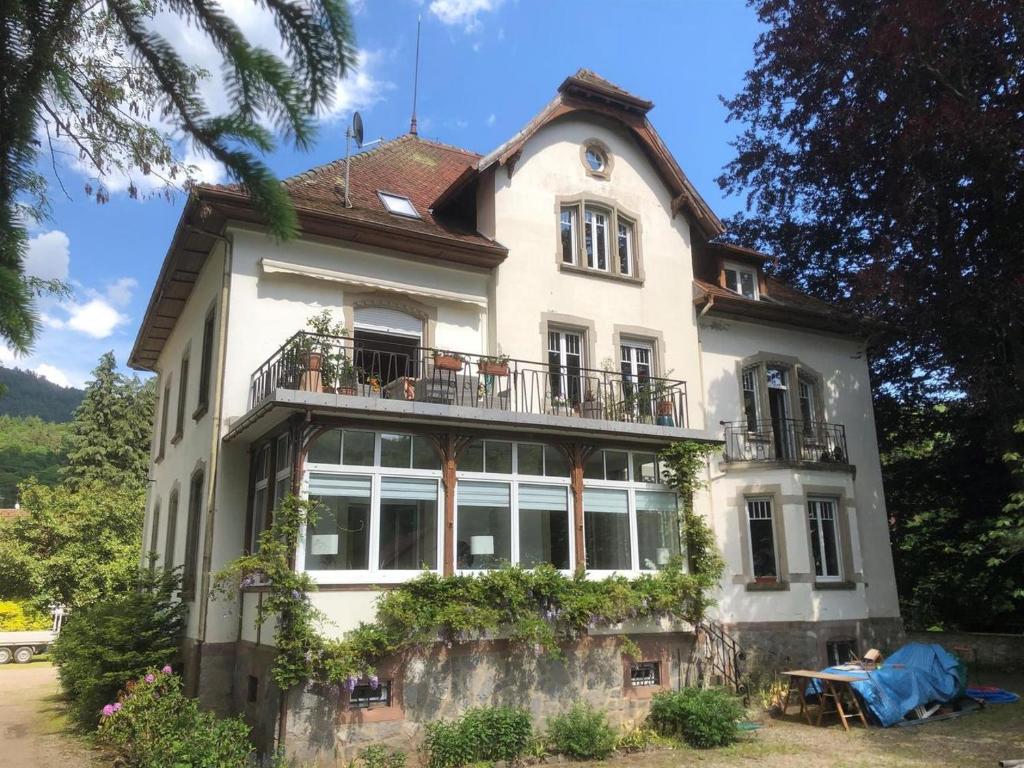 Le Domaine les Hêtres pourpres - Appartements - Housity