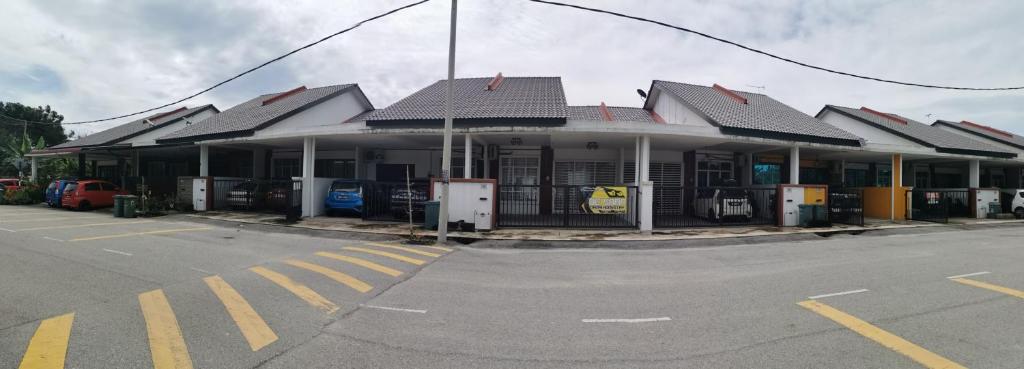 De'Sara Damai Homestay, Kuantan - Hizvo